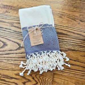 Deerlux 100% Cotton Turkish Hand Towels, Set of 2 18" x 40" Diamond Peshtemal